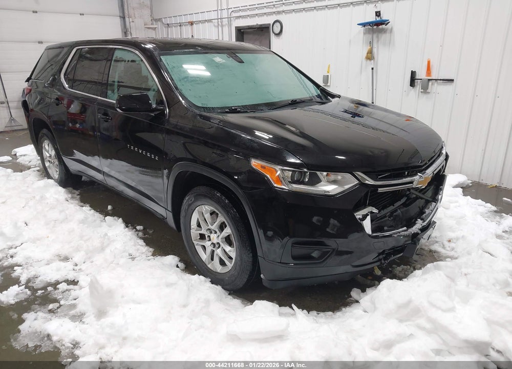 2019 CHEVROLET TRAVERSE LS VIN: 1GNEVFKW1KJ270631