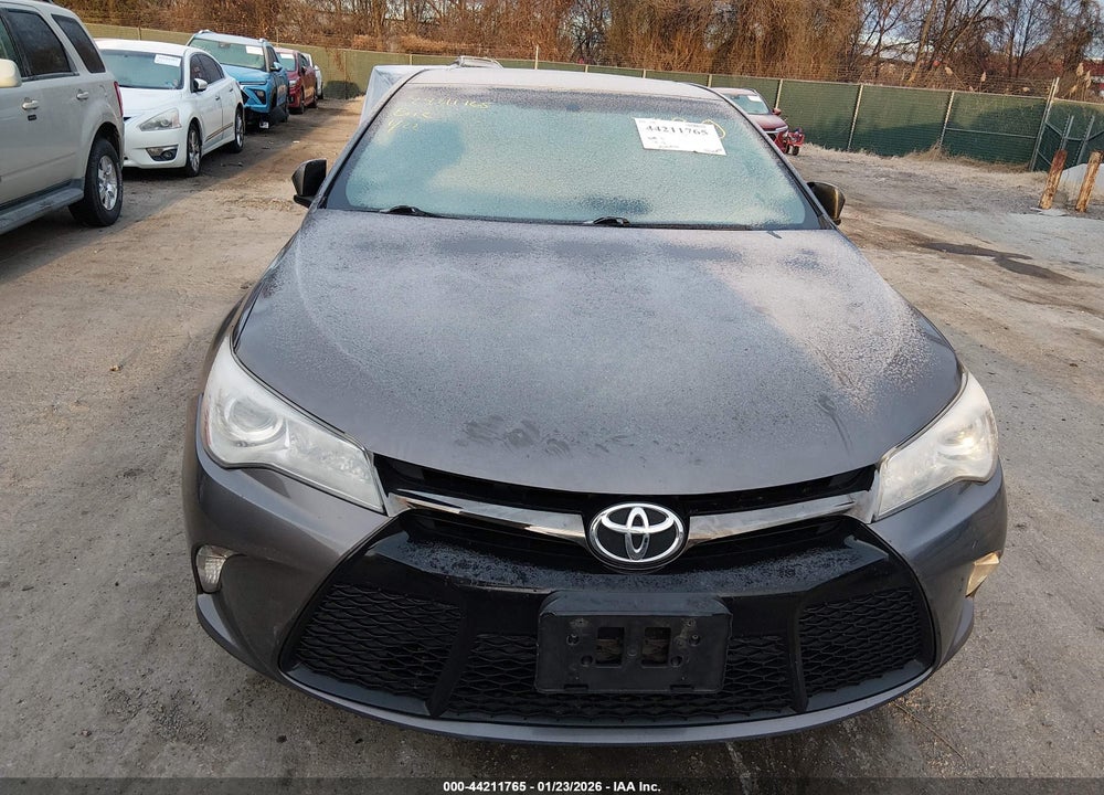 2015 TOYOTA CAMRY SE VIN: 4T1BF1FK6FU111980
