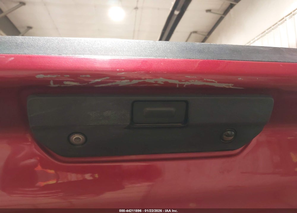 2021 CHEVROLET SILVERADO 1500 4WD  STANDARD BED LT VIN: 1GCRYDEKXMZ147378