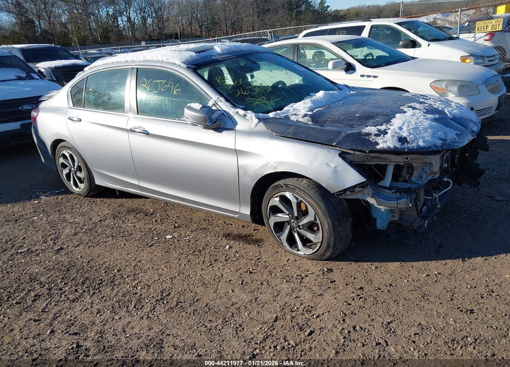2017 HONDA ACCORD EX-L VIN: 1HGCR2F84HA027799