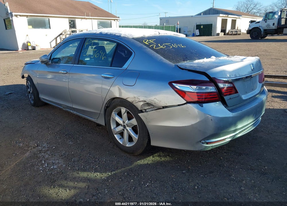 2017 HONDA ACCORD EX-L VIN: 1HGCR2F84HA027799