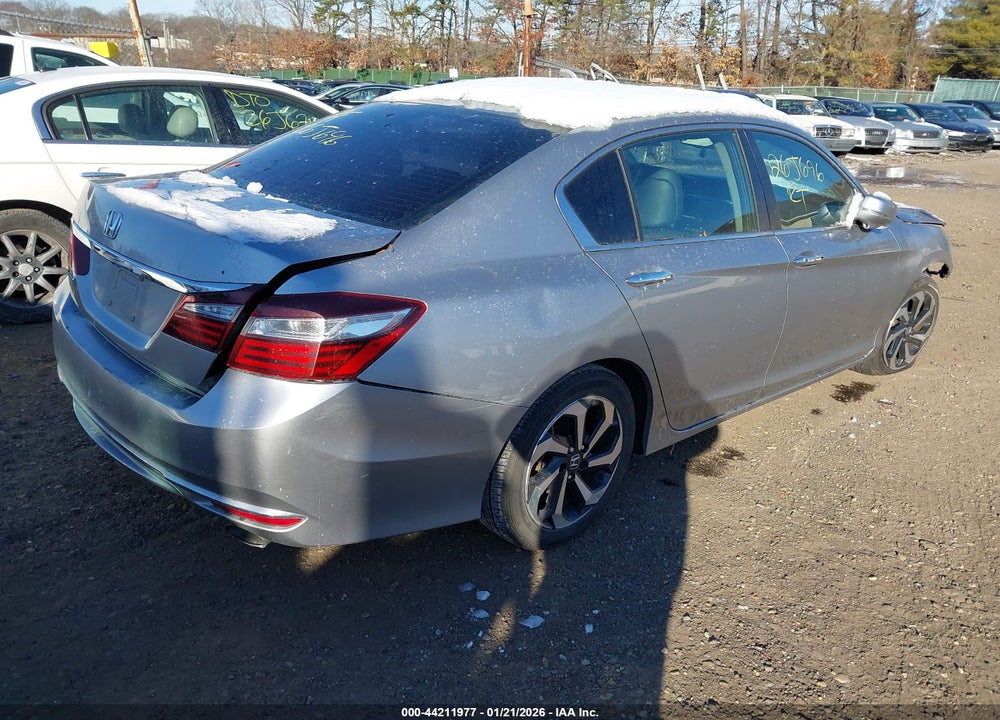 2017 HONDA ACCORD EX-L VIN: 1HGCR2F84HA027799