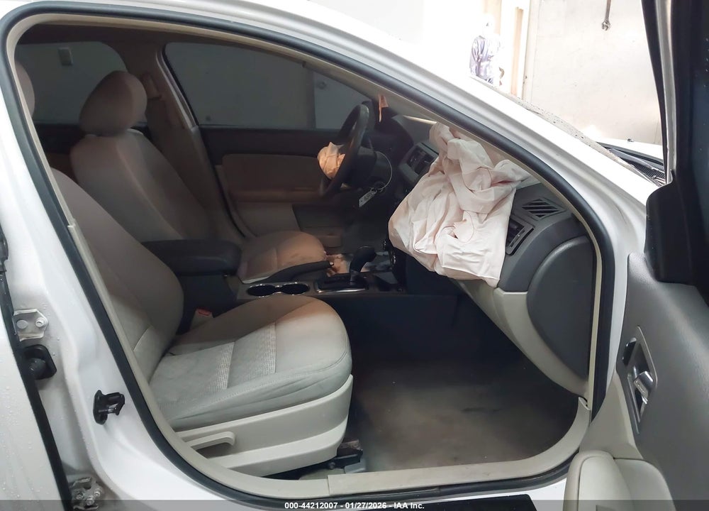 2010 FORD FUSION SE VIN: 3FAHP0HA4AR427149