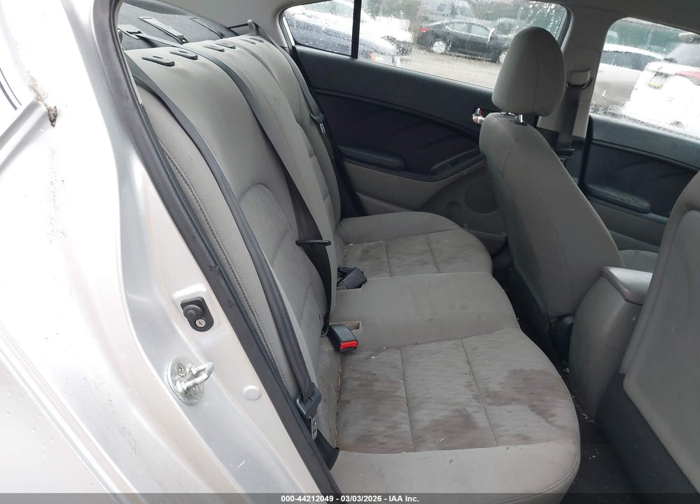 2015 KIA FORTE LX VIN: KNAFK4A62F5267776
