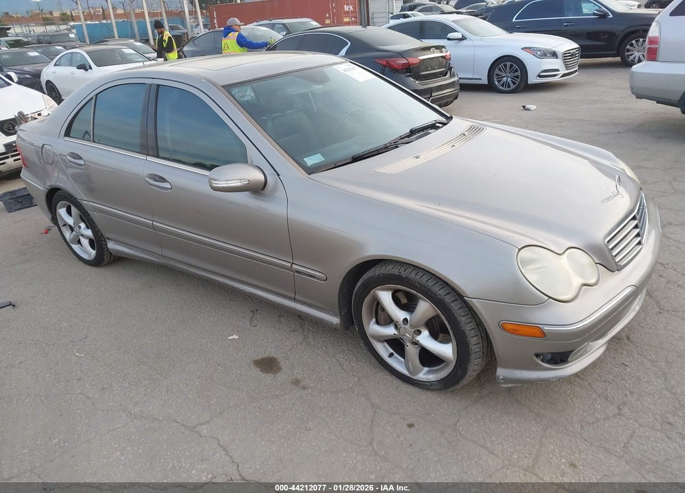 2005 MERCEDES-BENZ C 320 LUXURY/SPORT VIN: WDBRF64J85F604880