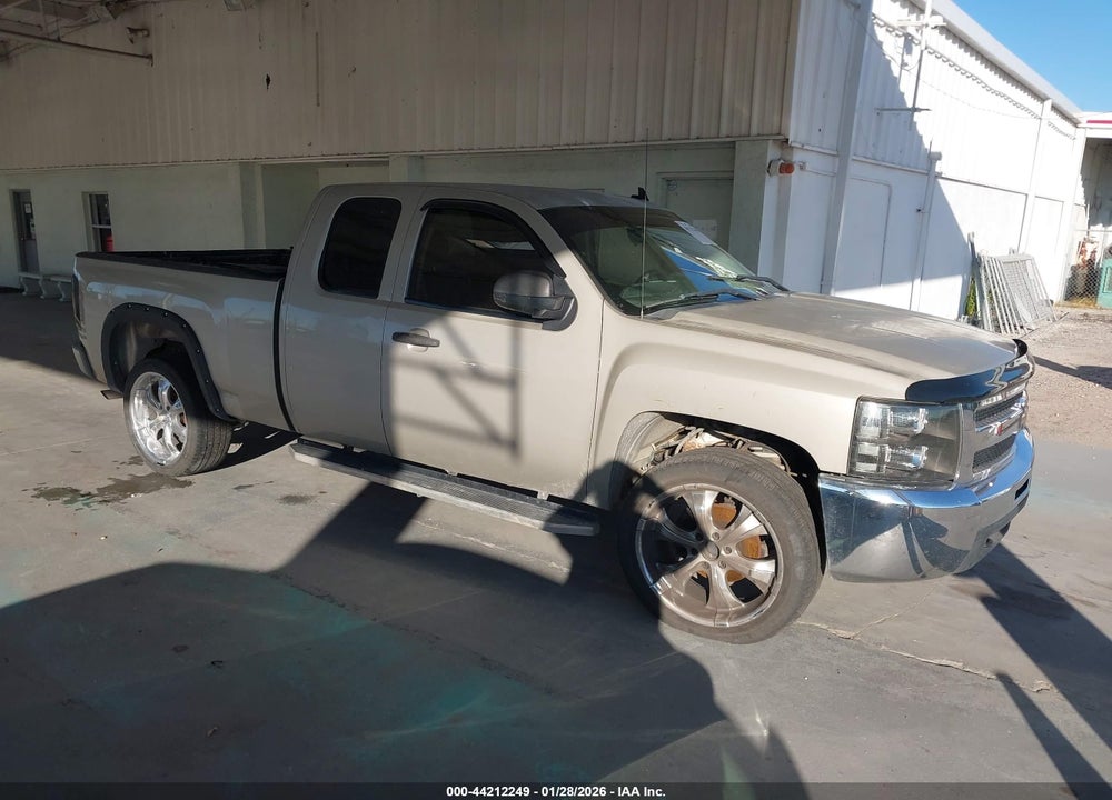 2005 CHEVROLET SILVERADO 1500 WORK TRUCK VIN: 1GCEC19X35Z294984