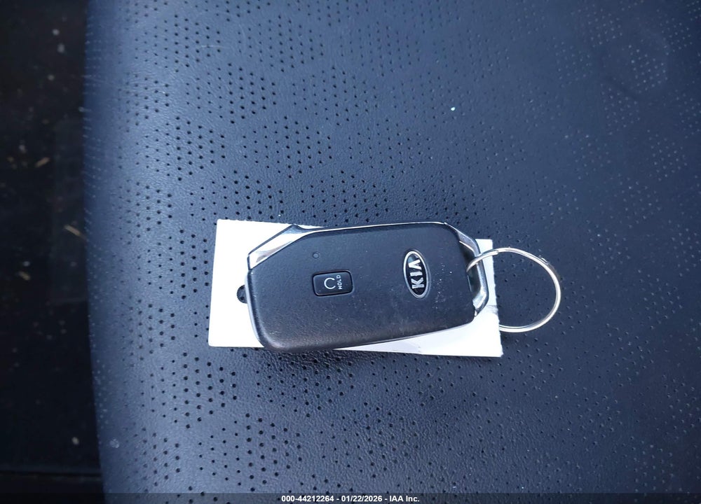 2021 KIA SELTOS EX VIN: KNDERCAA5M7169268