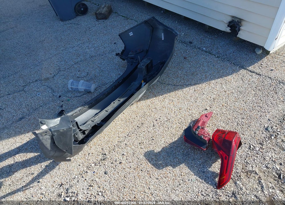 2021 KIA SELTOS EX VIN: KNDERCAA5M7169268