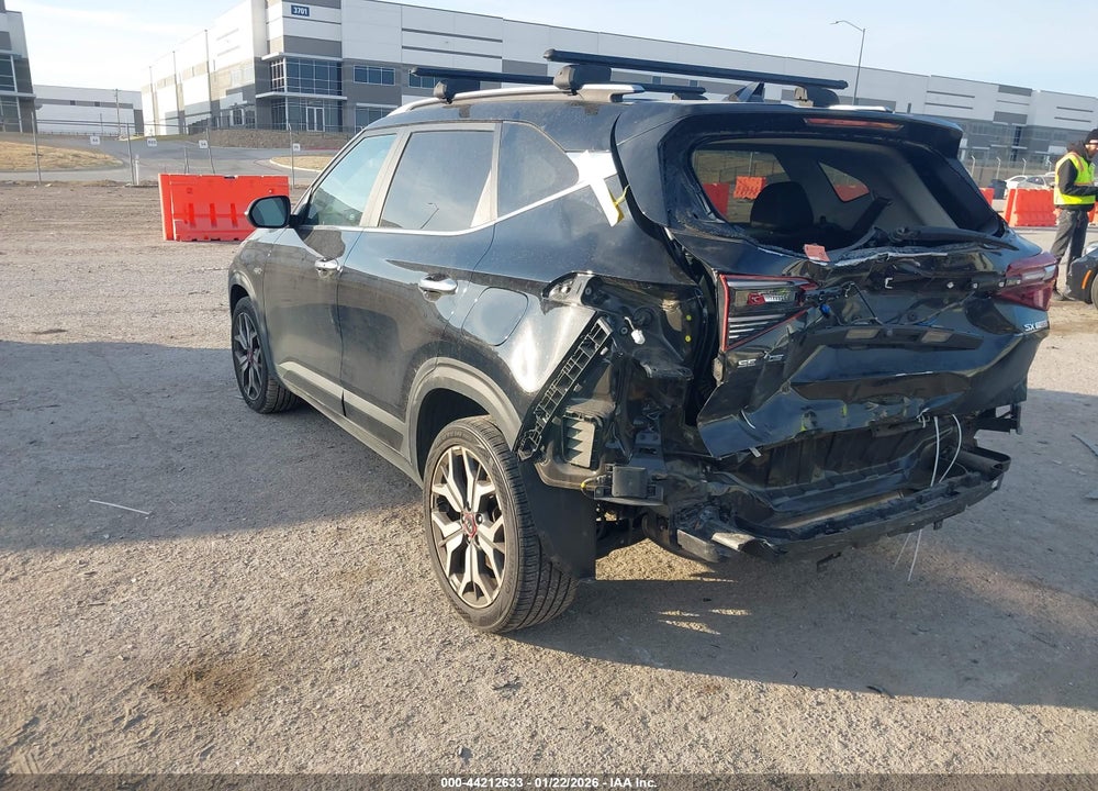 2021 KIA SELTOS SX TURBO VIN: KNDETCA29M7205392