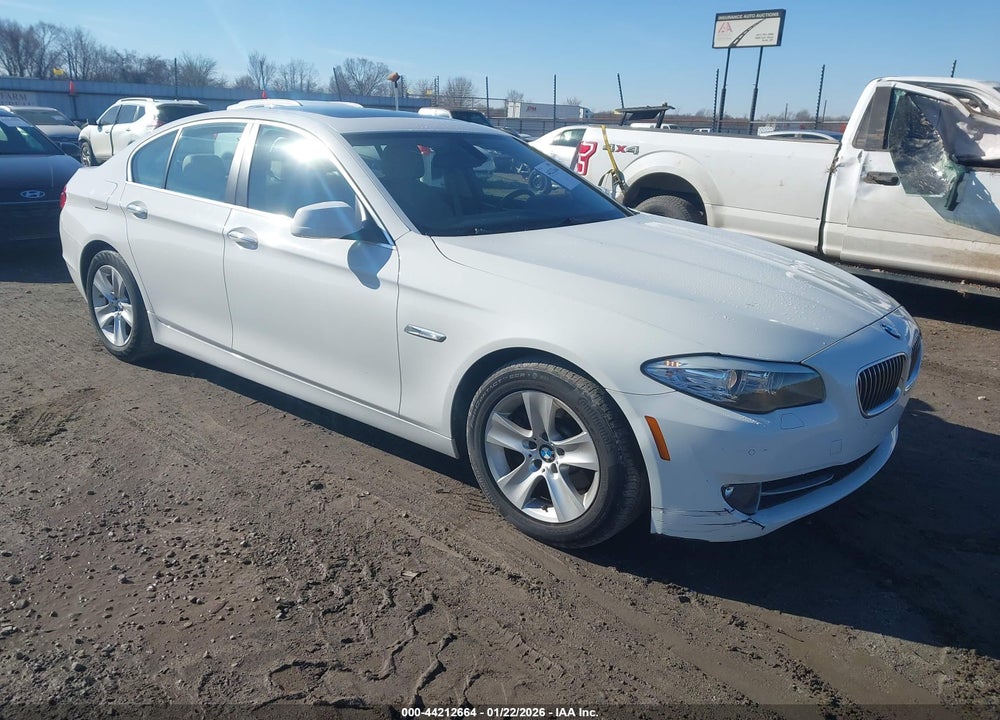 2011 BMW 528I VIN: WBAFR1C55BC741420