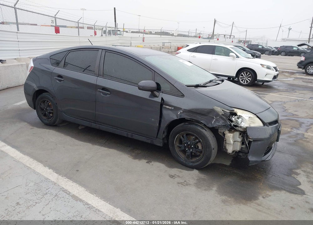 2013 TOYOTA PRIUS VIN: JTDKN3DU0D5605413