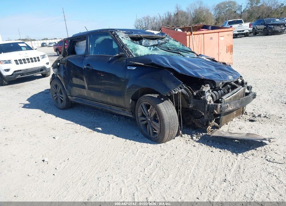 2016 KIA SOUL + VIN: KNDJP3A52G7346533