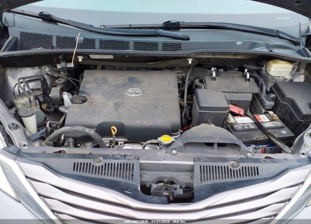 2016 TOYOTA SIENNA LE 8 PASSENGER VIN: 5TDKK3DC2GS720092