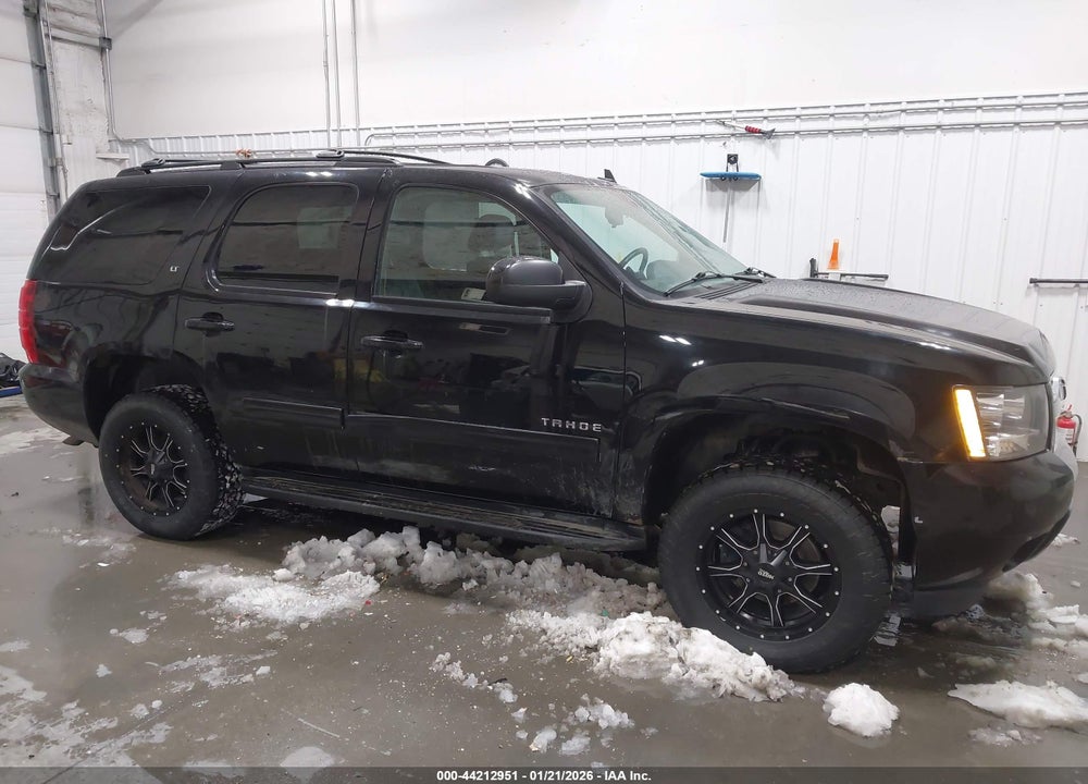 2013 CHEVROLET TAHOE LT VIN: 1GNSKBE02DR304169