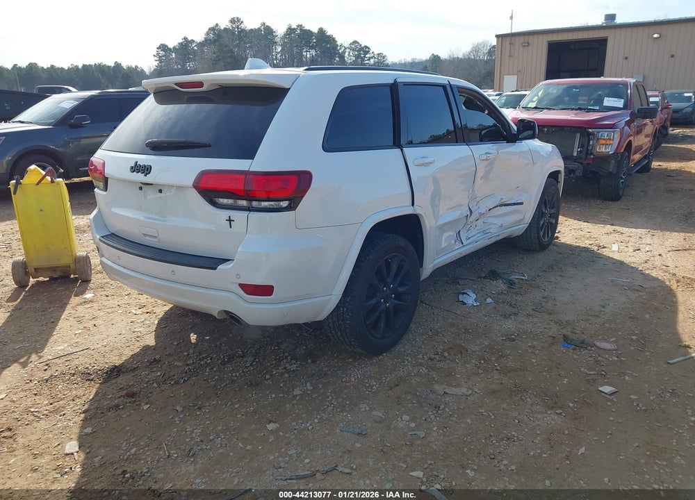 2017 JEEP GRAND CHEROKEE ALTITUDE 4X2 VIN: 1C4RJEAG0HC837547