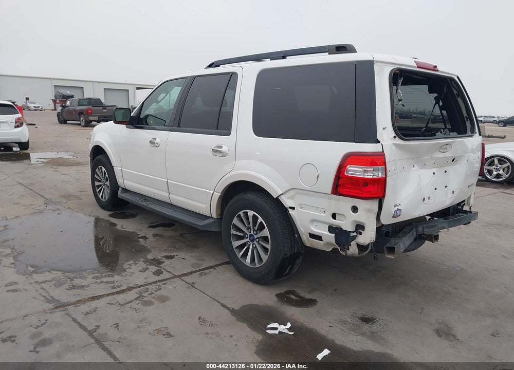 2015 FORD EXPEDITION XLT VIN: 1FMJU1JT5FEF12917