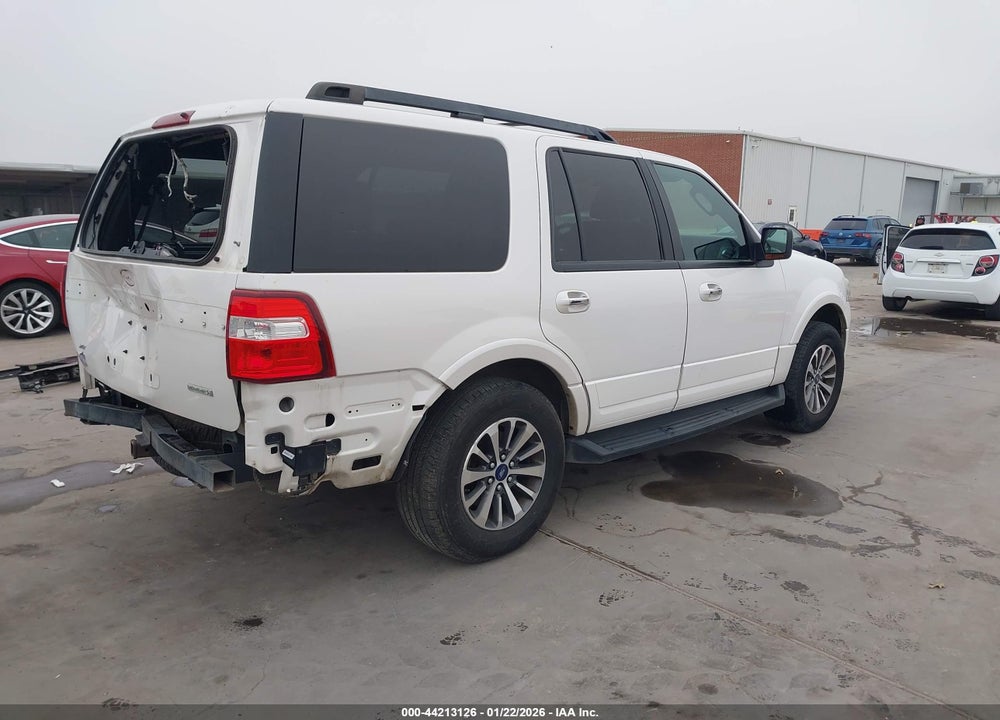 2015 FORD EXPEDITION XLT VIN: 1FMJU1JT5FEF12917