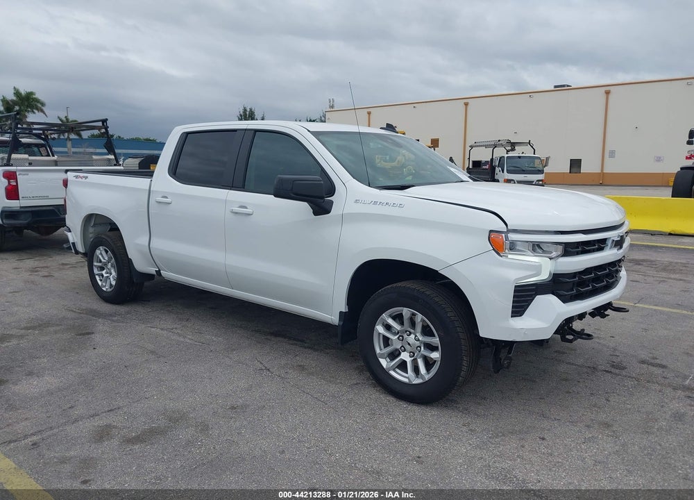 2026 CHEVROLET SILVERADO 1500 4WD  SHORT BED RST VIN: 1GCUKEED1TZ149005