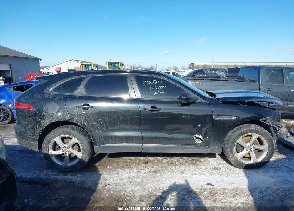 2017 JAGUAR F-PACE 35T PREMIUM VIN: SADCJ2BV4HA881794