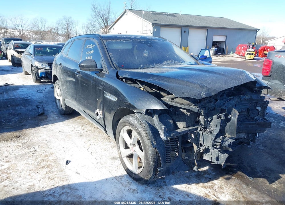 2017 JAGUAR F-PACE 35T PREMIUM VIN: SADCJ2BV4HA881794