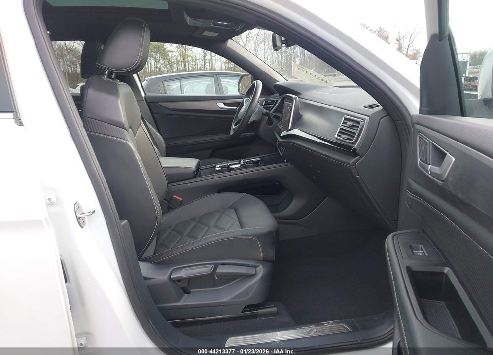 2024 VOLKSWAGEN ATLAS CROSS SPORT 2.0T SE W/TECHNOLOGY VIN: 1V2KE2CA2RC226156