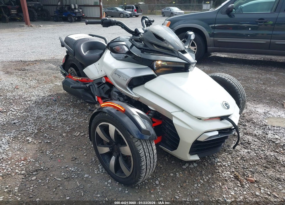 2015 CAN-AM SPYDER ROADSTER F3/F3-S VIN: 2BXRDDD22FV000554