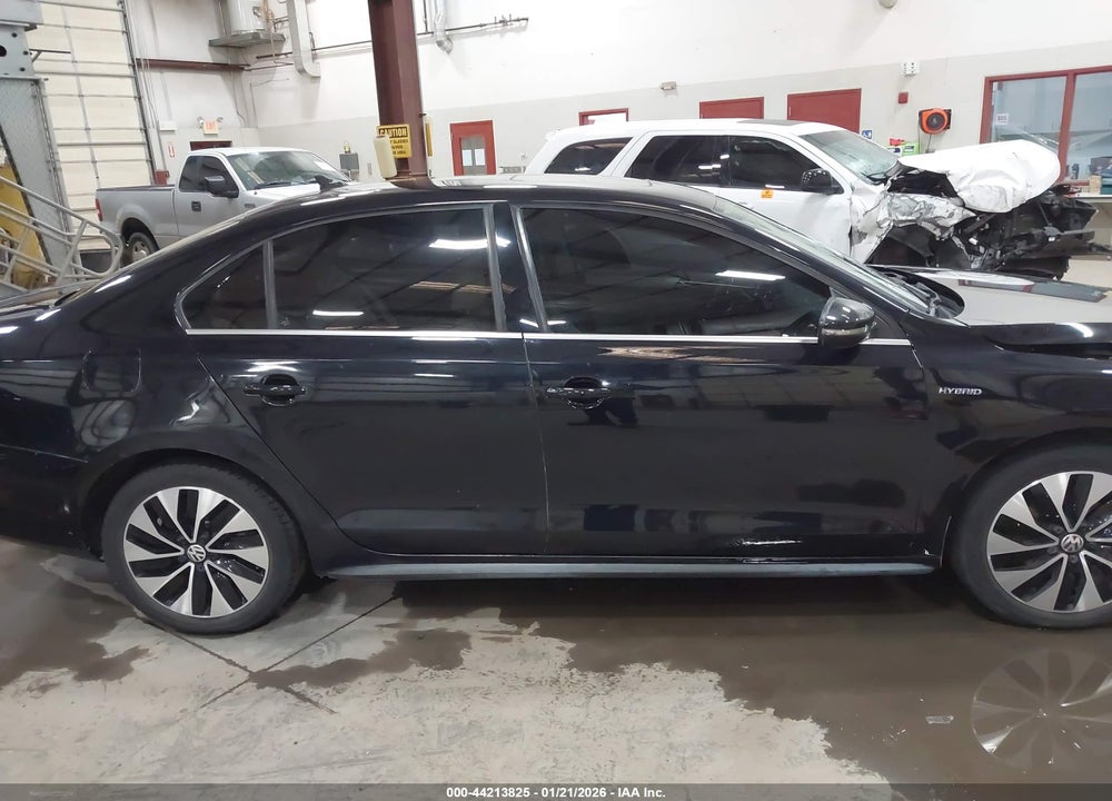 2016 VOLKSWAGEN JETTA HYBRID SEL PREMIUM VIN: 3VW637AJ9GM415288