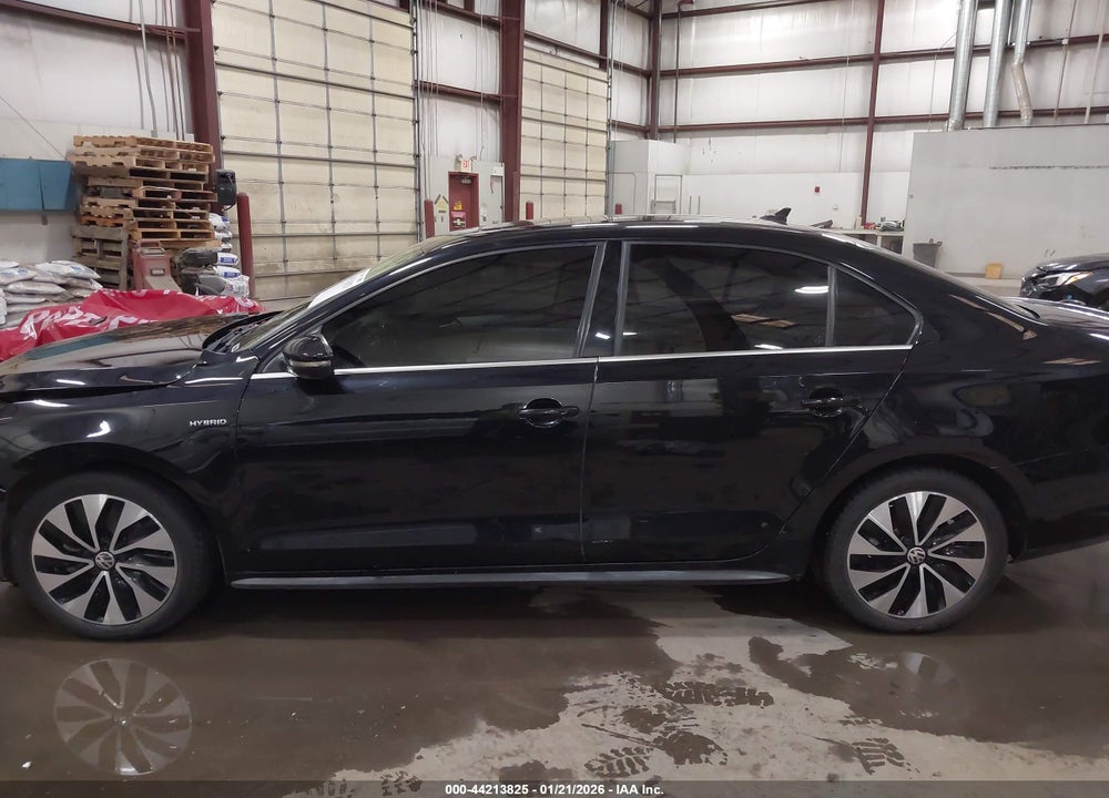 2016 VOLKSWAGEN JETTA HYBRID SEL PREMIUM VIN: 3VW637AJ9GM415288
