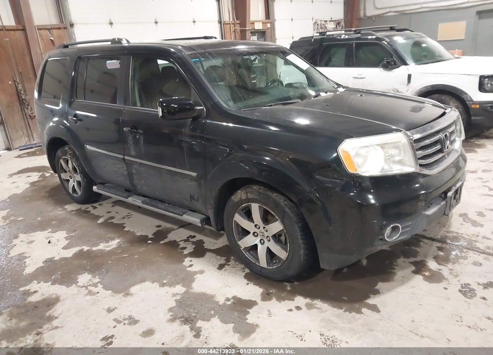 2012 HONDA PILOT TOURING VIN: 5FNYF4H97CB055935