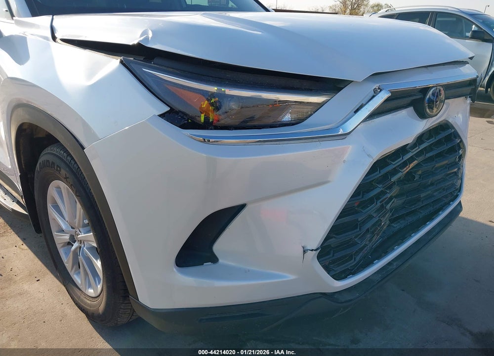 2026 TOYOTA GRAND HIGHLANDER XLE VIN: 5TDAAAA55TS039640