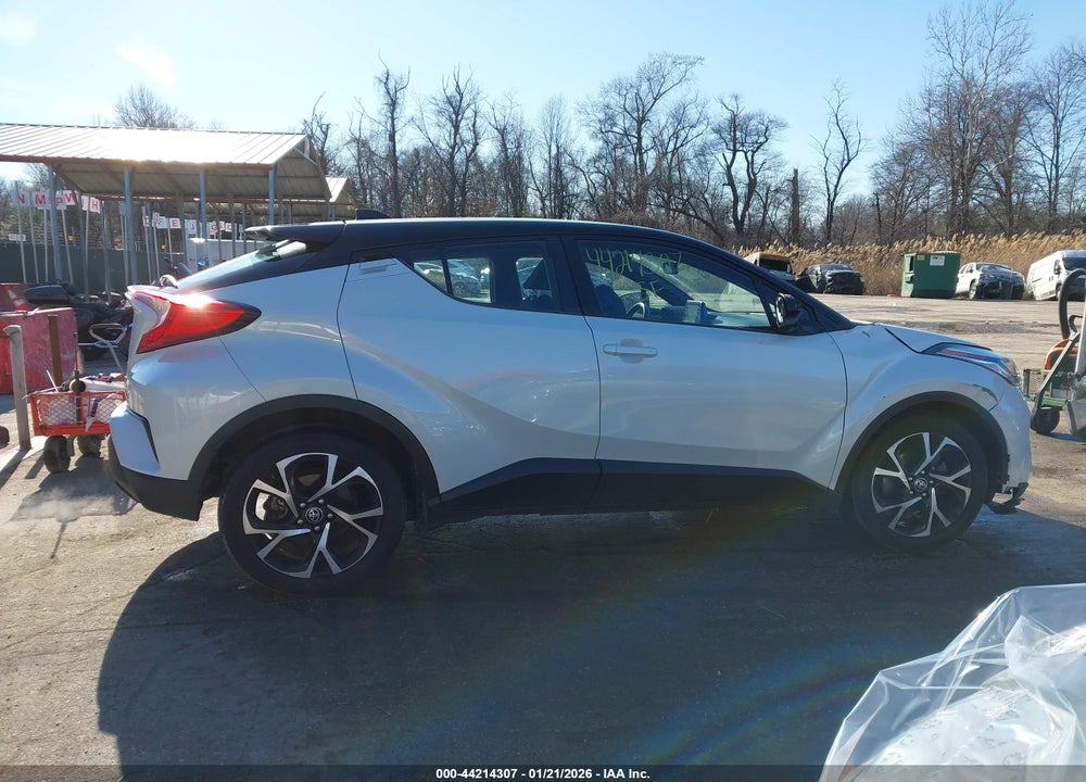 2020 TOYOTA C-HR XLE VIN: NMTKHMBX3LR107370