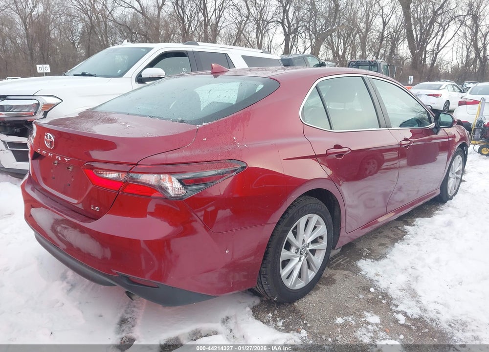 2021 TOYOTA CAMRY LE VIN: 4T1C11AK2MU470444
