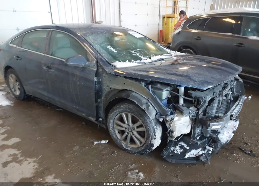 2016 HYUNDAI SONATA SE VIN: 5NPE24AF8GH296179