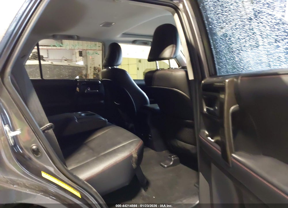 2018 TOYOTA 4RUNNER TRD OFF ROAD PREMIUM VIN: JTEBU5JRXJ5545095