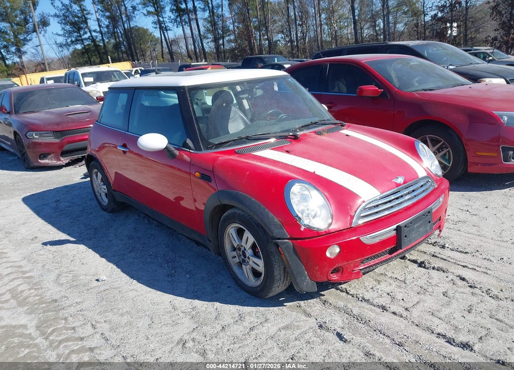 2006 MINI COOPER VIN: WMWRC33556TK15711