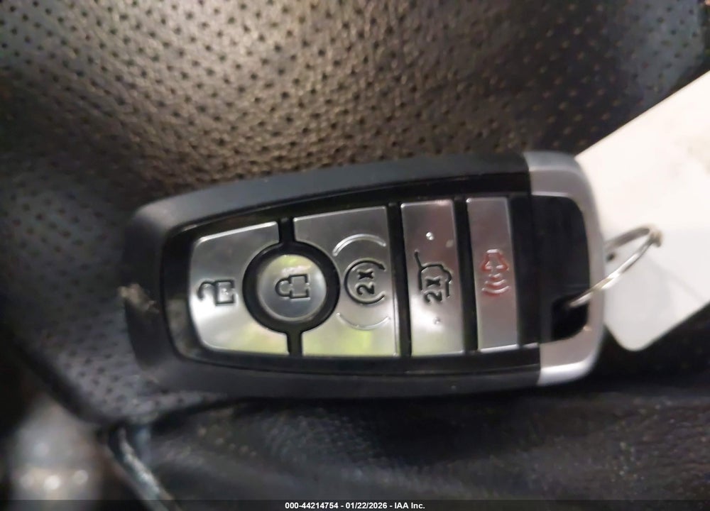 2020 FORD ESCAPE SEL VIN: 1FMCU9H66LUB32395