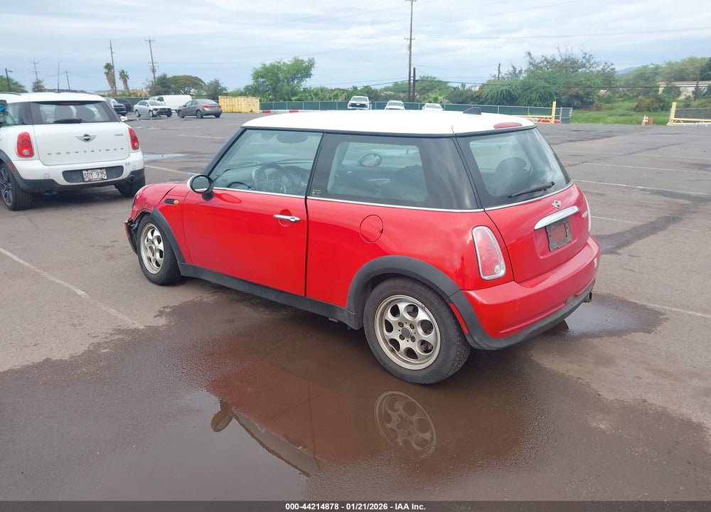 2005 MINI COOPER VIN: WMWRC335X5TK60335