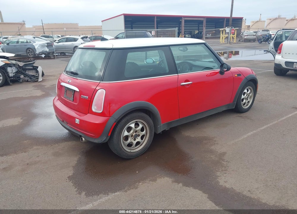 2005 MINI COOPER VIN: WMWRC335X5TK60335