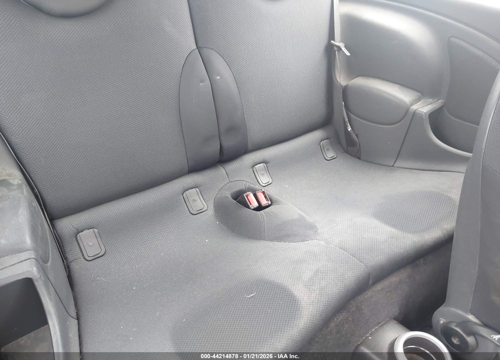 2005 MINI COOPER VIN: WMWRC335X5TK60335