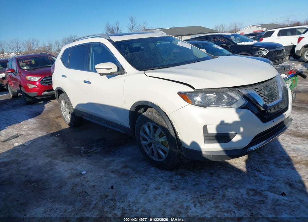2018 NISSAN ROGUE SV VIN: JN8AT2MV8JW311594