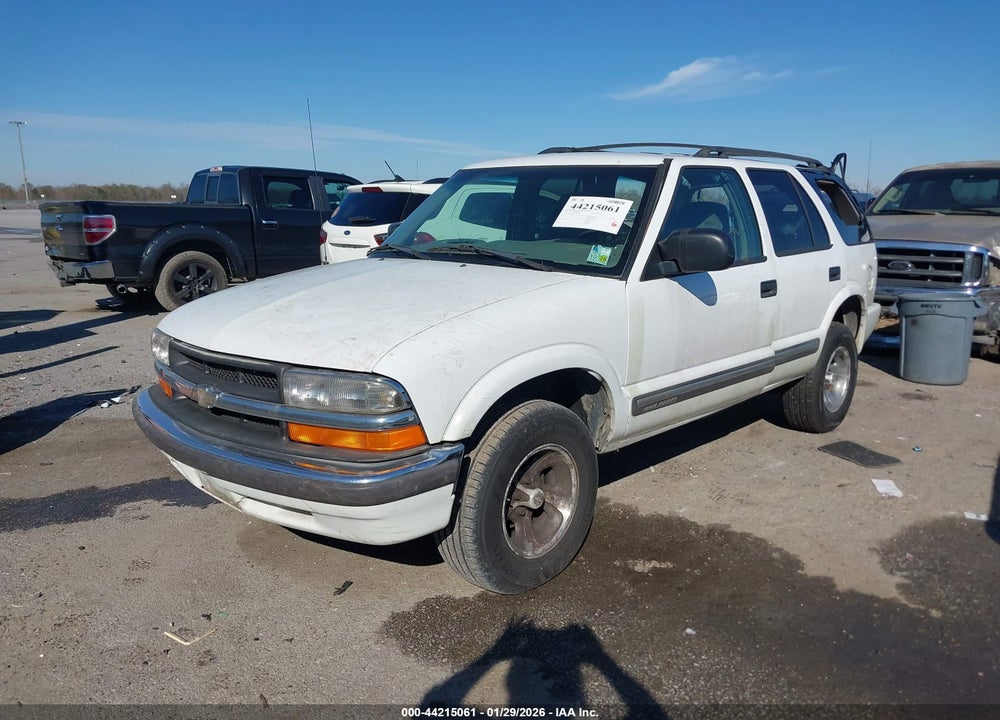 2001 CHEVROLET BLAZER LS VIN: 1GNCS13W012191963