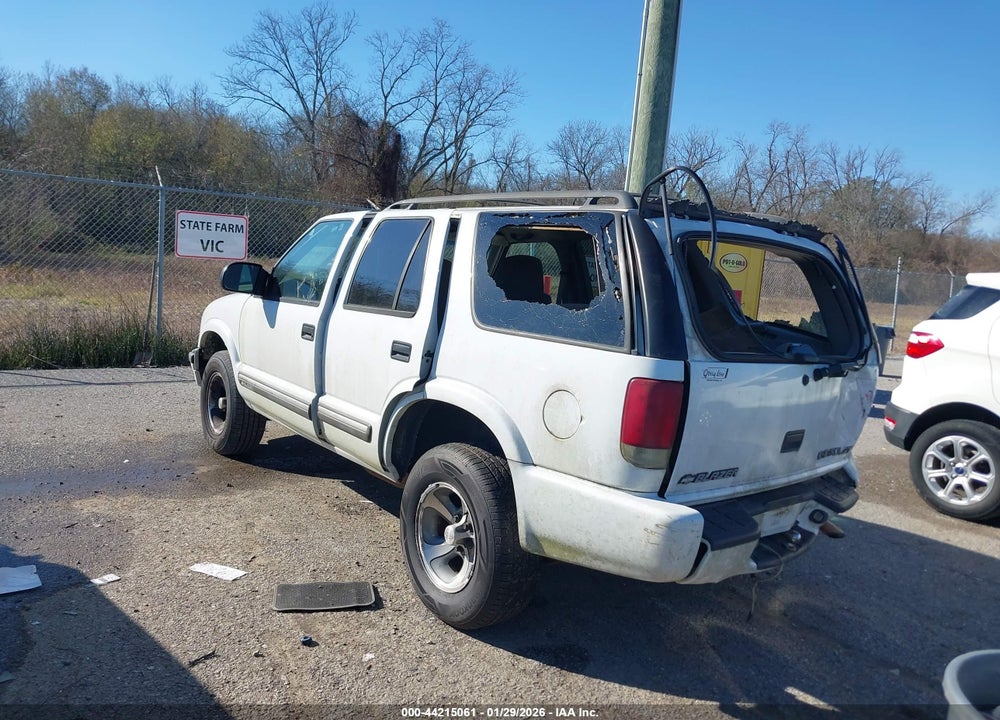 2001 CHEVROLET BLAZER LS VIN: 1GNCS13W012191963