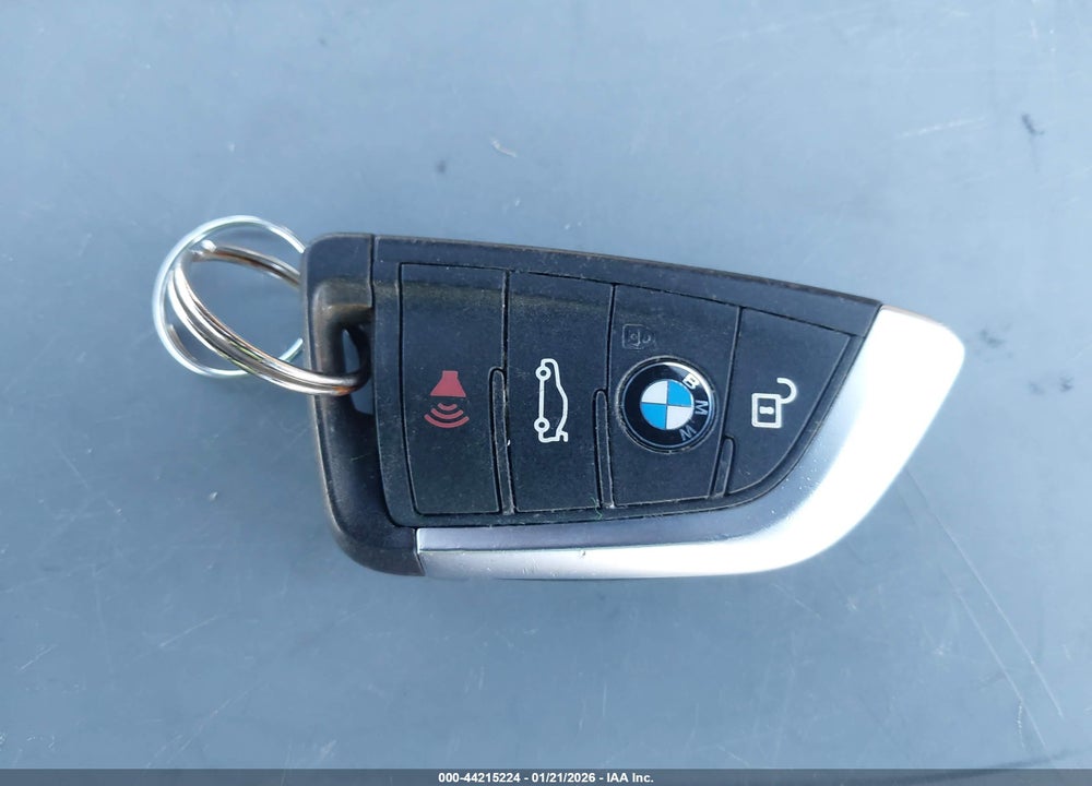 2016 BMW X1 XDRIVE28I VIN: WBXHT3Z36G4A48345