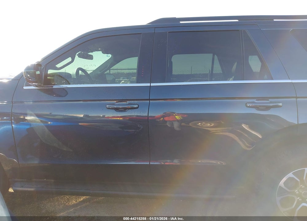 2024 FORD EXPEDITION XLT VIN: 1FMJU1J80REB12151