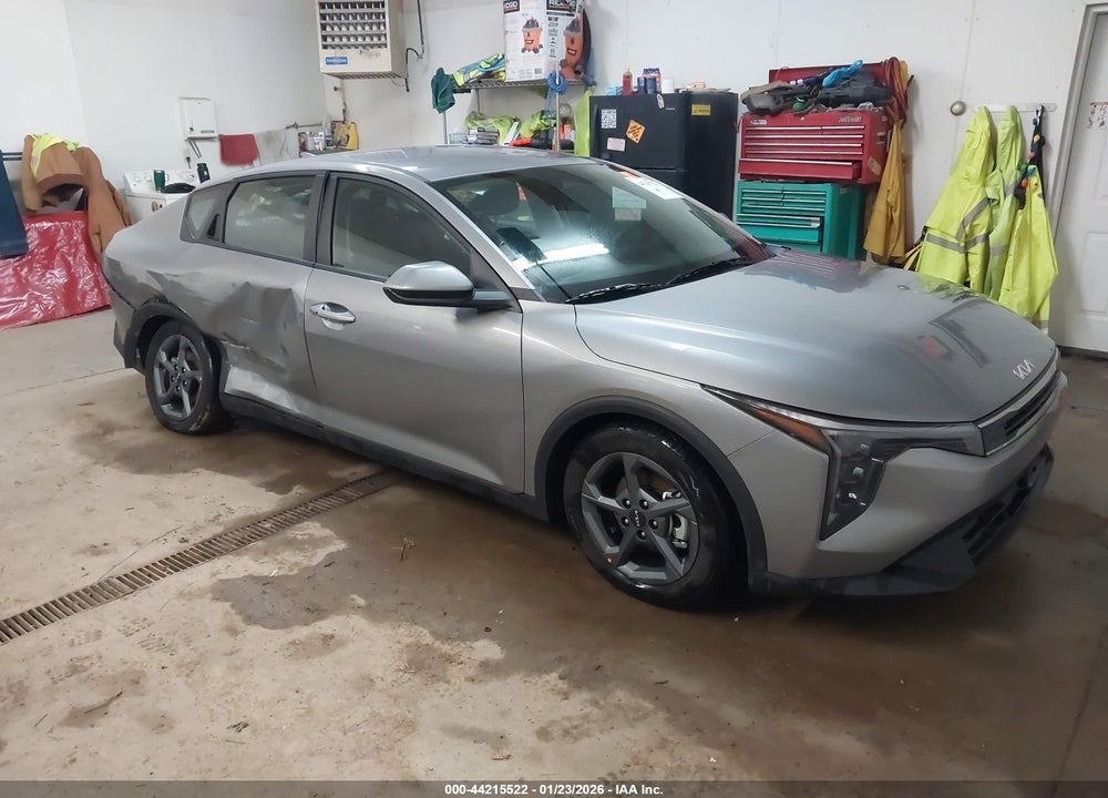 2025 KIA K4 LXS VIN: 3KPFT4DE3SE211640