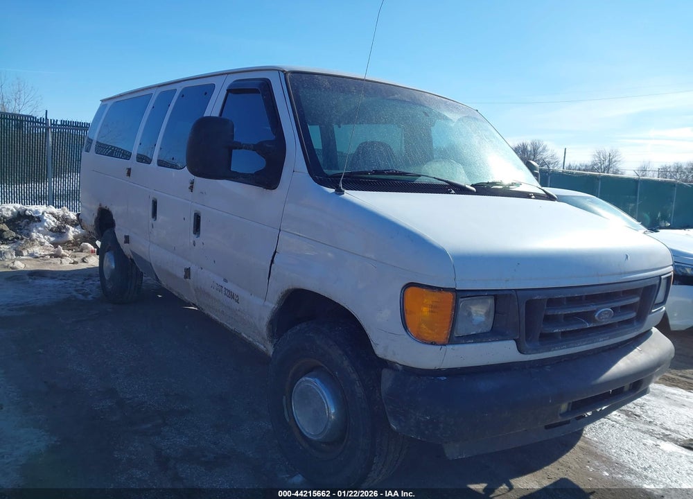 2005 FORD E-350 SUPER DUTY XL/XLT VIN: 1FBSS31S25HA41537