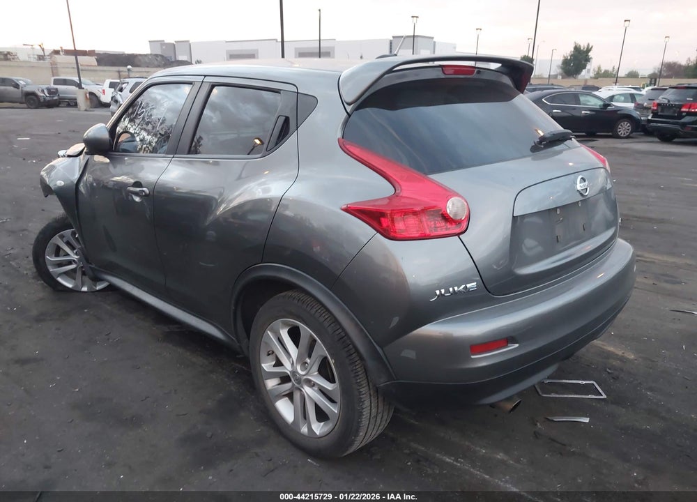 2011 NISSAN JUKE SV VIN: JN8AF5MR8BT002710