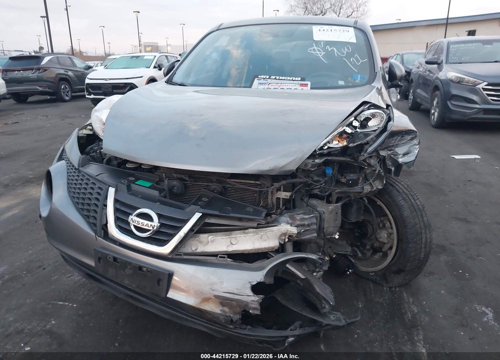 2011 NISSAN JUKE SV VIN: JN8AF5MR8BT002710