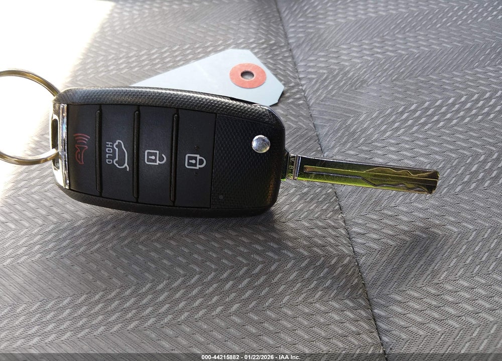 2020 KIA SPORTAGE LX VIN: KNDPM3AC8L7756930