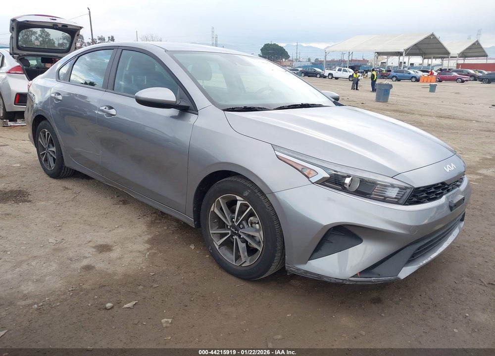 2024 KIA FORTE LXS VIN: 3KPF24AD6RE802327